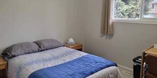 Kevin  Jefferies's room
