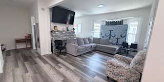Joe Vanna's room
