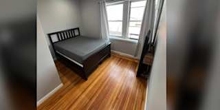 carlos's room