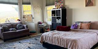 Ali's room