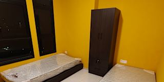 Yi Qi's room