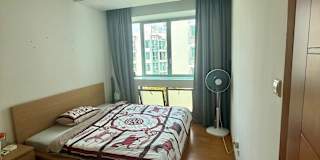 Ken's room