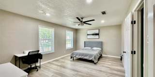 Wilson Realty & Investment Group's room