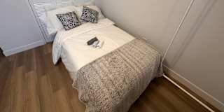 derya aslan's room