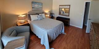 Ruthanne Hopkins's room