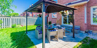 Tolobi Rental's room