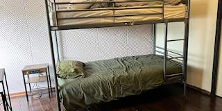Julia Va's room