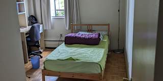 PAN JUN DENI PARK's room