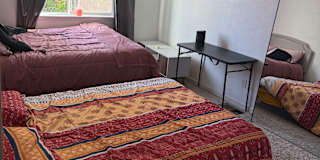JEANETTE's room