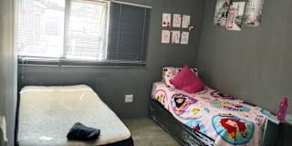 Abdurahgmaan's room