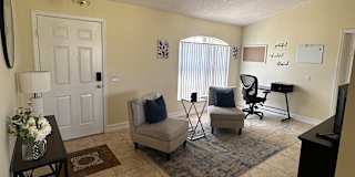 Glass Connect Housing Solutions's room
