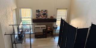 mindy Kang's room