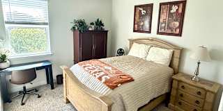 Heidi Jones's room