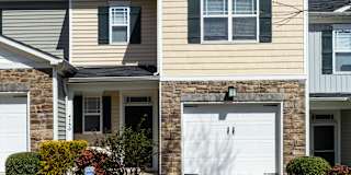 Alcove Rooms's room