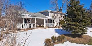 CATHERINE ZHANG's room