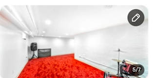Linda Mensah's room