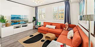 Larry Tsai's room