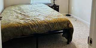 Mona's room
