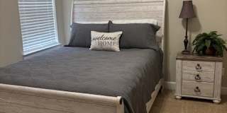 Lynn's room