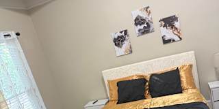 Amoya's room