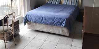 Jeanett's room