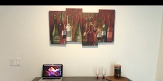 Damien D's room