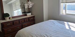 Laura KESSLER's room