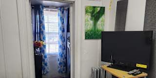 Lynette's room