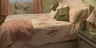 Jennifer's room