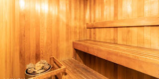 PAN JUN DENI PARK's room