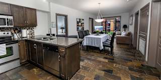 Meng Qiong Huang's room