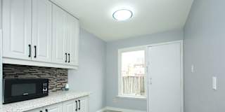 Tolobi Rental's room