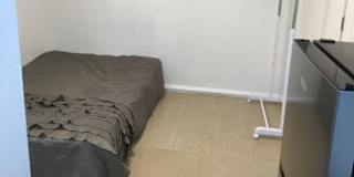 B's's room