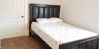 Kelly's room
