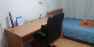 B L's room