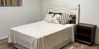 Jonnie's room