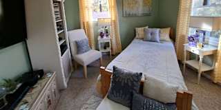 Eva's room