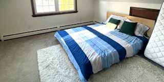 Carolina's room