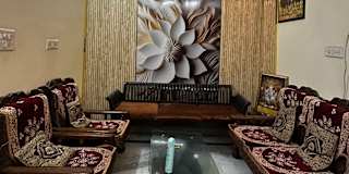 Akshay's room