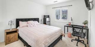 Sandy's room
