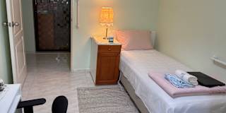Kelly's room