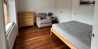 Linda's room