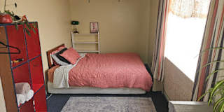 Yanné's room