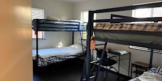 Julia Va's room