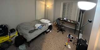 Atsushi's room