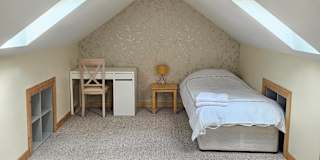 Roxanne's room