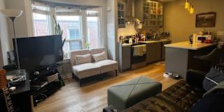 Daniel Neamtu's room