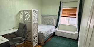 Phondara's room