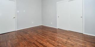Le's room