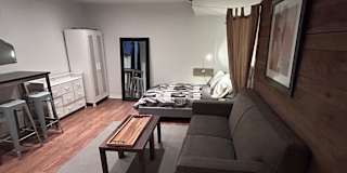 Nick Sarkovski's room